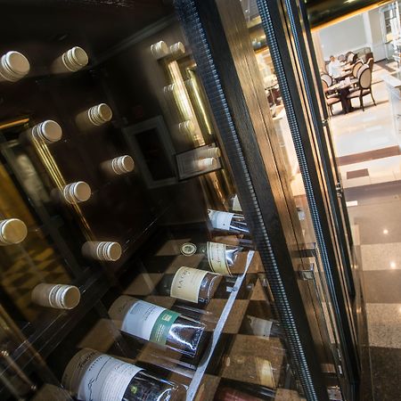 Bourbon Hotel & Suites Κουριτίμπα Εξωτερικό φωτογραφία Wine cellar