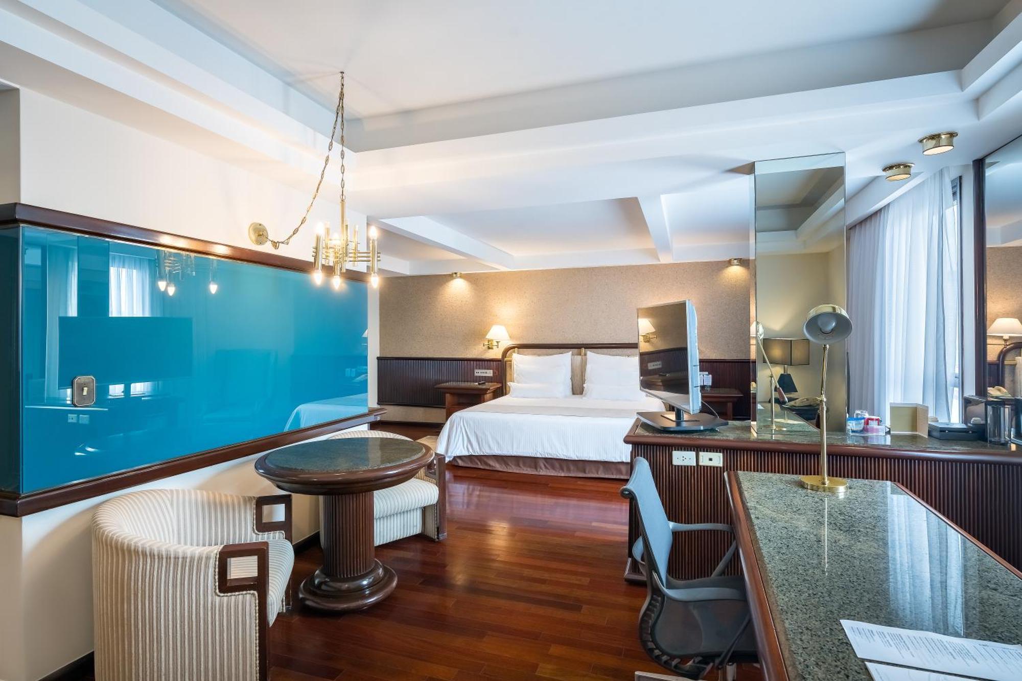 Bourbon Hotel & Suites Κουριτίμπα Εξωτερικό φωτογραφία A room at the hotel