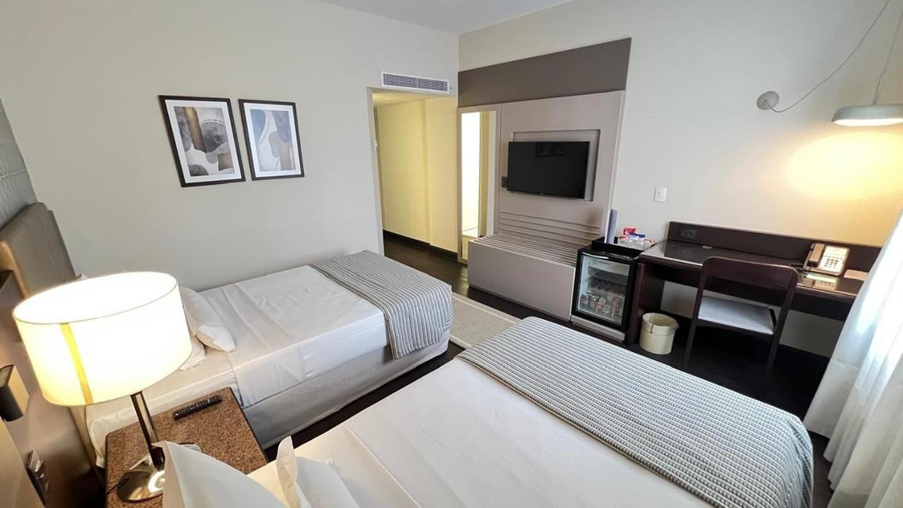 Bourbon Hotel & Suites Κουριτίμπα Εξωτερικό φωτογραφία